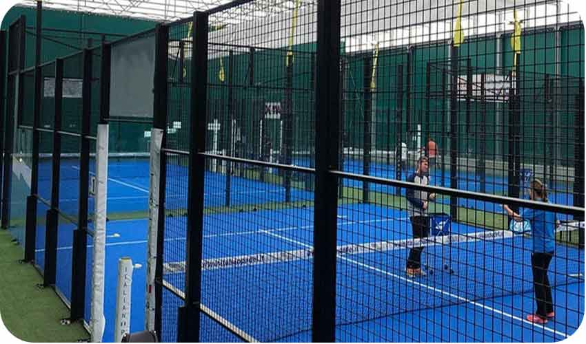PadelGamePlan.com - Building a padel court presents an exciting opportunity for sports enthusiasts and entrepreneurs alike. While construction costs vary depending on factors like indoor/outdoor placement, materials, and site preparation, understanding how much it cost to build a padel court helps ensure proper budgeting.